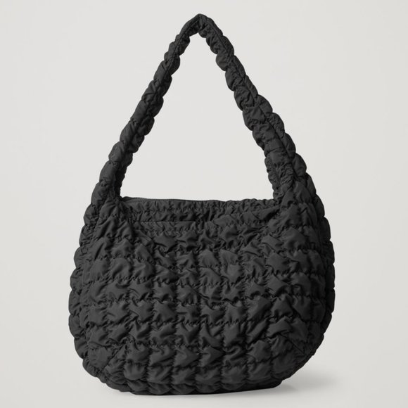 COS QUILTED OVERSIZED SHOULDER BAG BLACKPINK JENNIE - Picture 4 of 11